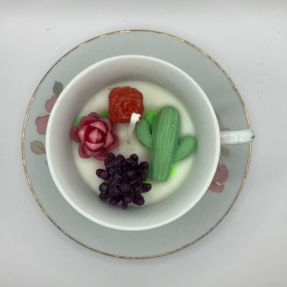 Handmade Tea Cup Succulent Soy Wax Candle - Picture 2 of 2